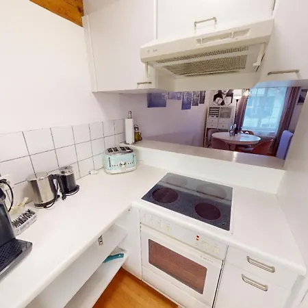 Charmante Zentrale 2.5 Zimmer Maisonette Апартаменты Чур
