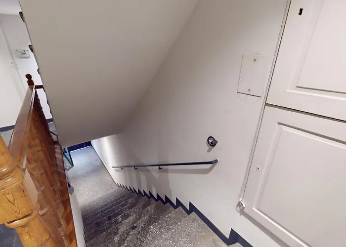 Charmante Zentrale 2.5 Zimmer Maisonette Apartamento Cuera