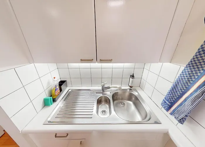 Charmante Zentrale 2.5 Zimmer Maisonette Apartamento *